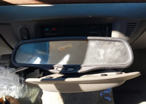 2004 Ford Crown Victoria Lx z USA, uszkodzony, nr VIN 2FAFP74W14X149804